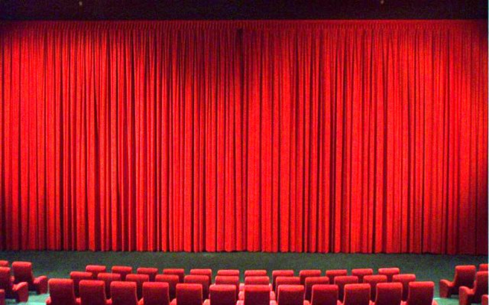 Karik Mefrusat Stage Curtains